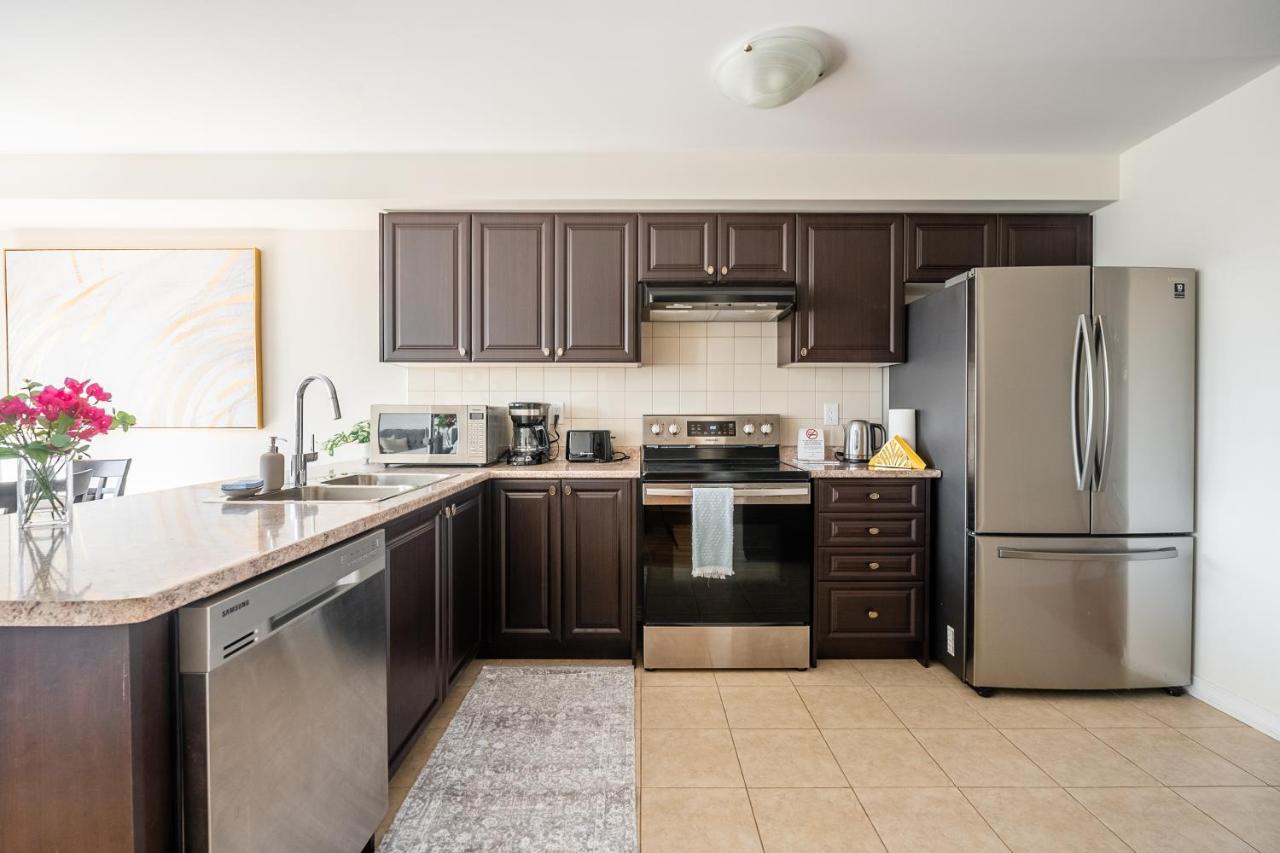 New 3Br Townhouse, Minutes To Niagara Falls And Brock University By Globalstay 소롤드 외부 사진
